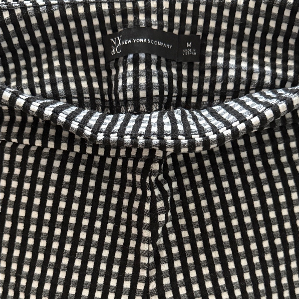 New York & Company Monochrome Checkered Pants